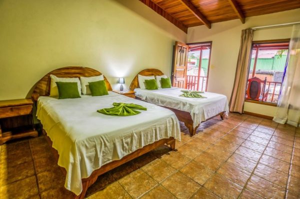 Double Rooms – Two Beds - Image 7