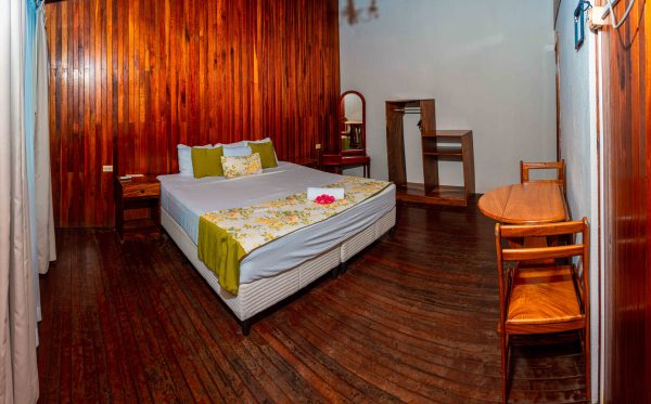 Double Rooms – King Bed, Fortuna, Arenal Volcano, Accommodation, Room Rates, Best Rooms, Hostel Resort
